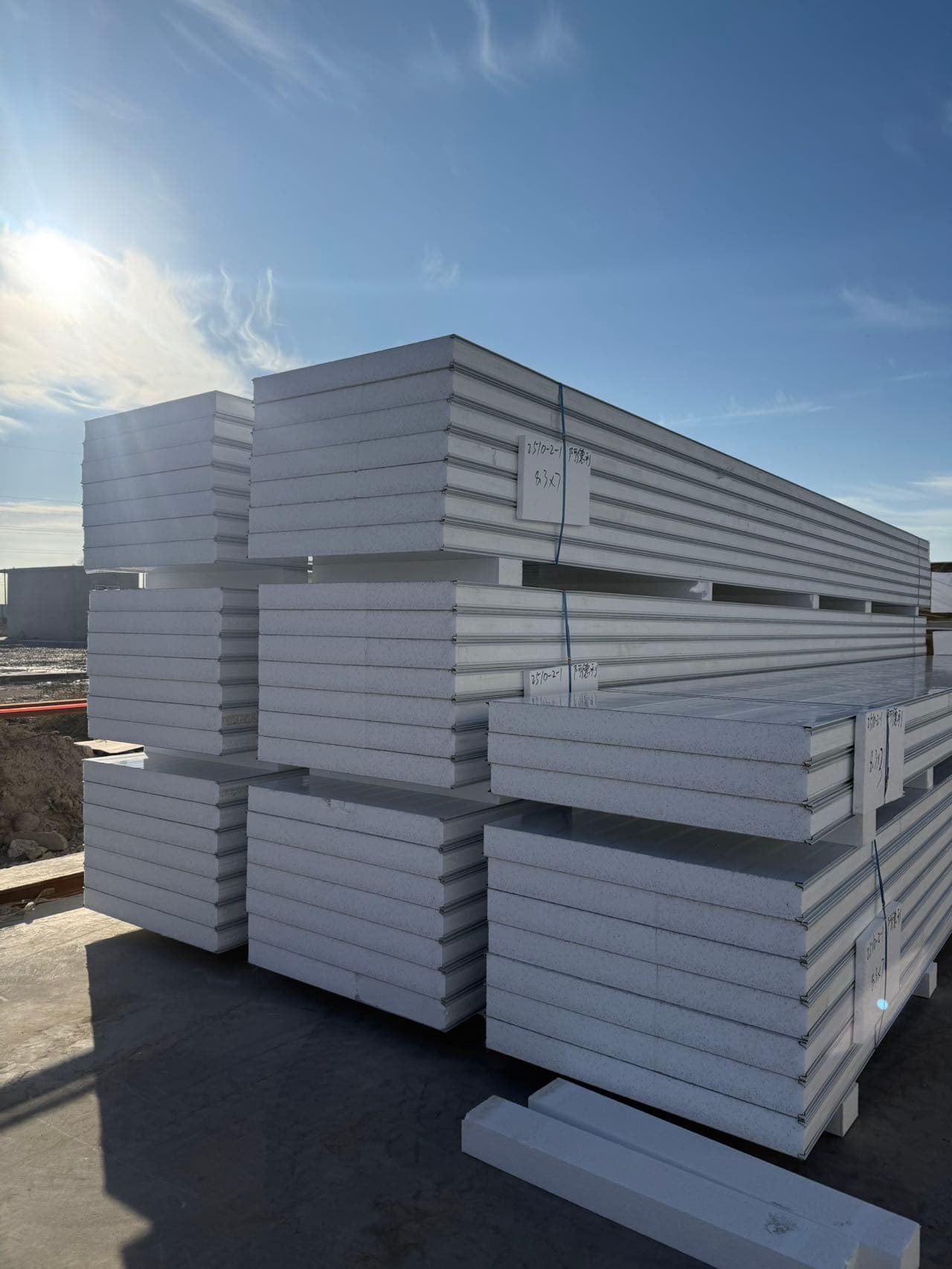 苯板夹芯保温板