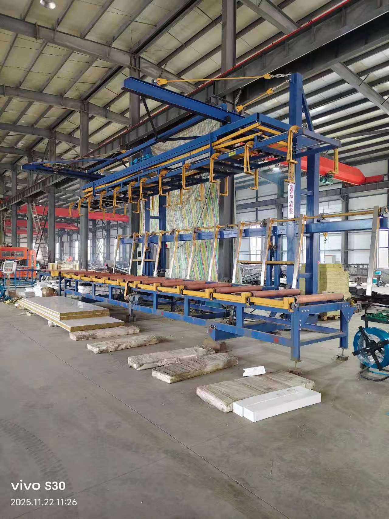 金属岩棉保温板翻转机