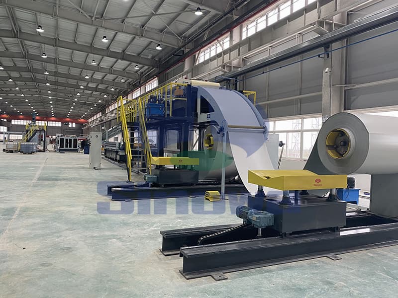 金属聚氨酯保温板生产线