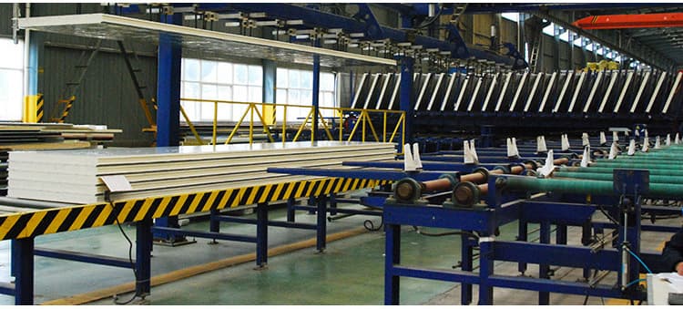 金属聚氨酯保温板生产线